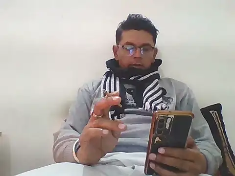 Kumarjay330 online show from December 2025 02:11:01 PM