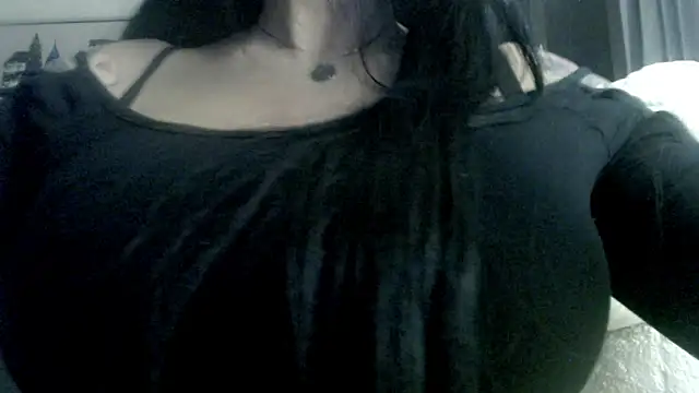 stormylana online show from April 2026 07:36:01 AM