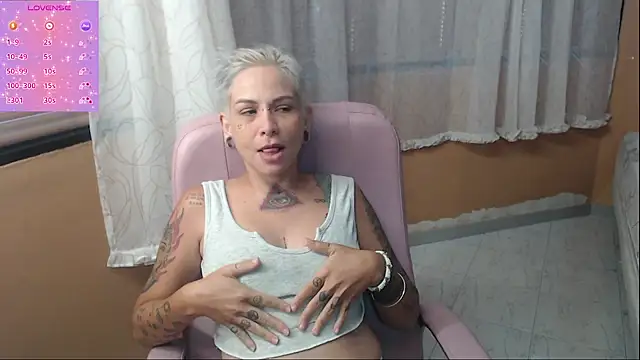 moon cat85 online show from June 2026 03:01:01 PM