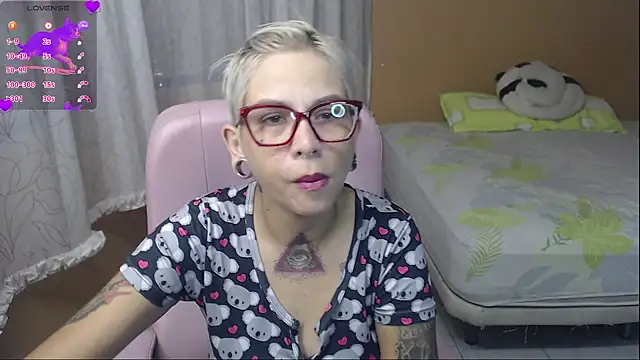 moon cat85 online show from July 2026 12:01:01 PM