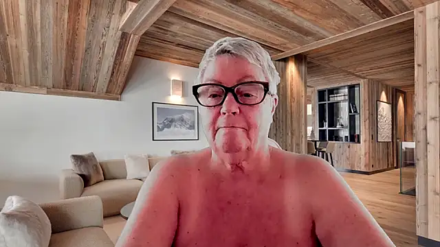 GrannyChrissy68 online show from February 2026 01:43:02 PM