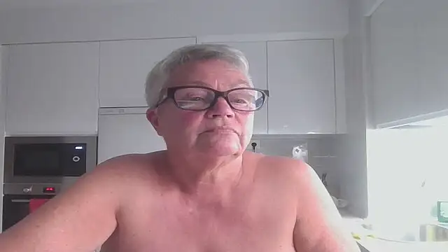 Snapshot of GrannyChrissy68 chatting on October 2025 07:47:01 PM GrannyChrissy68 online show from October 2025 07:47:01 PM