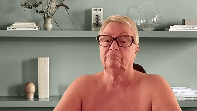 GrannyChrissy68 online show from March 2026 04:19:02 PM