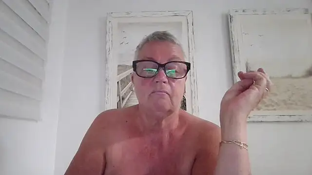Snapshot of GrannyChrissy68 chatting on October 2025 08:55:01 PM GrannyChrissy68 online show from October 2025 08:55:01 PM