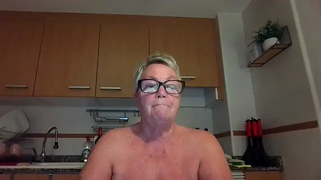 Snapshot of GrannyChrissy68 chatting on September 2025 06:37:01 PM GrannyChrissy68 online show from September 2025 06:37:01 PM