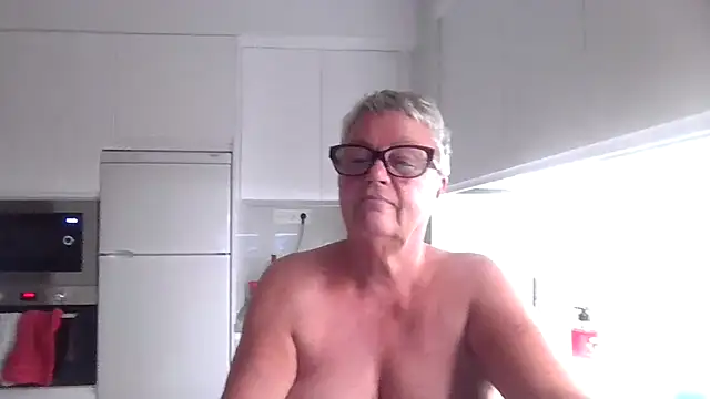 Snapshot of GrannyChrissy68 chatting on October 2025 09:56:02 PM GrannyChrissy68 online show from October 2025 09:56:02 PM