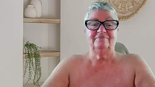 GrannyChrissy68 online show from July 2026 10:54:02 PM