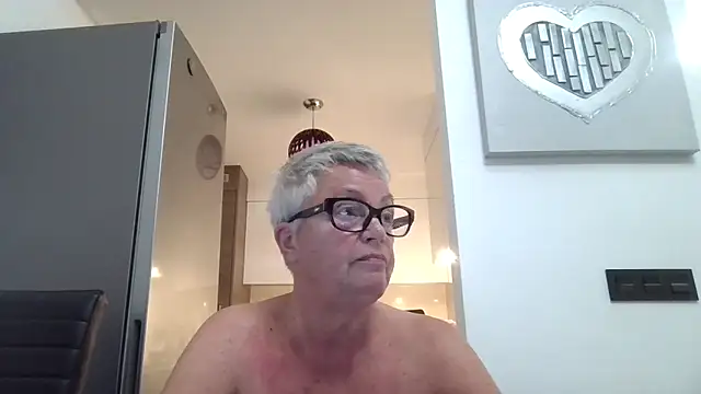 Snapshot of GrannyChrissy68 chatting on October 2025 09:29:01 PM GrannyChrissy68 online show from October 2025 09:29:01 PM