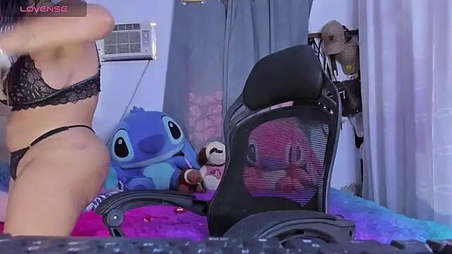 sweetfabianaxl online show from February 2026 07:14:01 PM