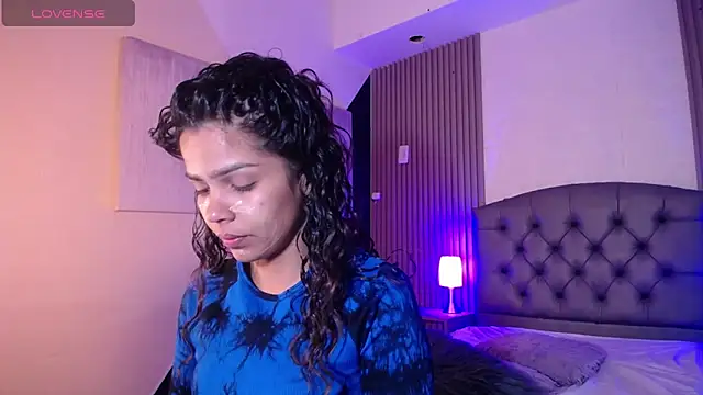 Snapshot of ximena_diaz chatting on February 2025 08:09:02 PM ximena diaz online show from February 2025 08:09:02 PM