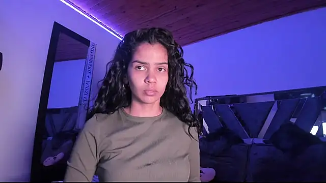 Snapshot of ximena_diaz chatting on October 2025 11:16:02 PM ximena diaz online show from October 2025 11:16:02 PM