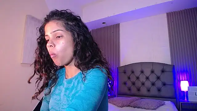 Snapshot of ximena_diaz chatting on March 2025 07:29:02 PM ximena diaz online show from March 2025 07:29:02 PM