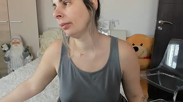 sweetemy4u online show from February 2026 08:58:02 AM