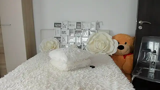 sweetemy4u online show from March 2026 08:26:33 AM