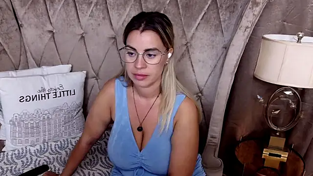 BustyGizelle online show from July 2026 09:07:02 PM