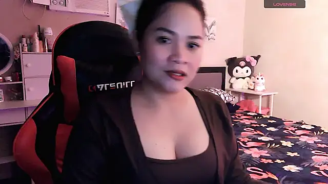 yenyen  online show from February 2026 01:05:02 AM