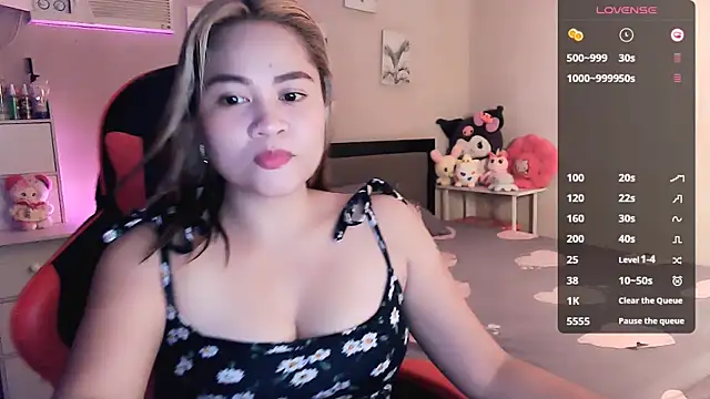 Snapshot of yenyen_ chatting on June 2026 01:49:01 AM yenyen online show from June 2026 01:49:01 AM