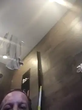 trucker1979 online show from April 2026 08:15:02 PM