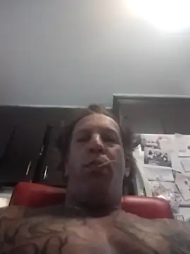 trucker1979 online show from November 2025 06:46:02 PM