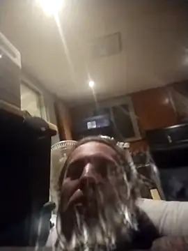 trucker1979 online show from December 2025 08:09:02 AM