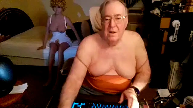 Toastir online show from October 2025 01:32:01 PM