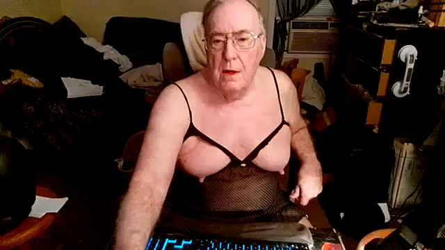 Toastir online show from October 2025 08:22:02 PM