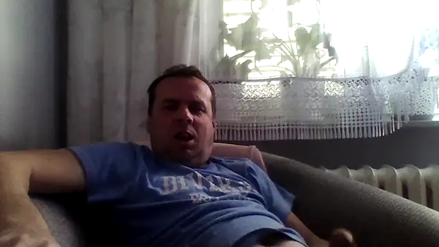 grzes19763 online show from April 2026 02:43:02 PM