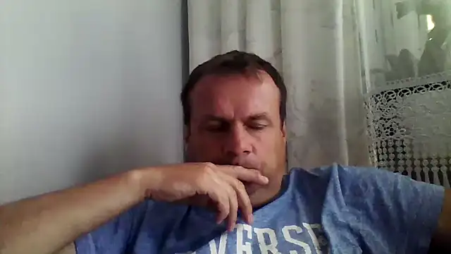 Snapshot of grzes19763 chatting on July 2026 08:15:02 AM grzes19763 online show from July 2026 08:15:02 AM