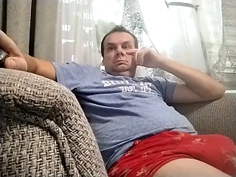 grzes19763 online show from December 2025 12:37:01 PM