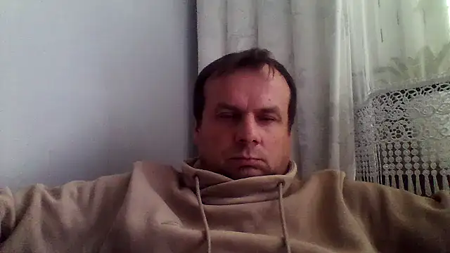 grzes19763 online show from May 2026 08:32:02 AM