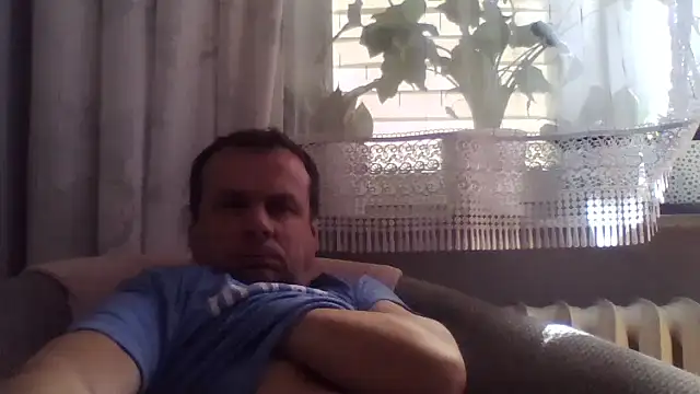 grzes19763 online show from April 2026 12:17:02 PM