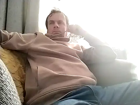 grzes19763 online show from October 2025 08:37:02 AM