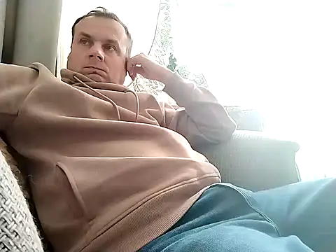 grzes19763 online show from October 2025 08:25:02 AM