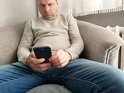 grzes19763 online show from March 2026 09:46:02 AM