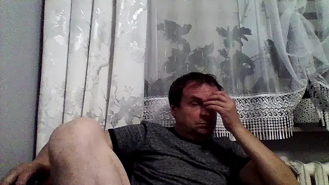 grzes19763 online show from May 2026 07:58:02 PM