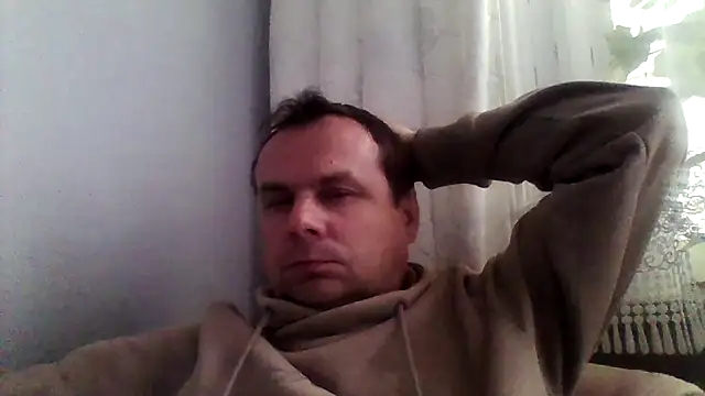 grzes19763 online show from April 2026 08:42:02 AM