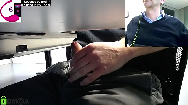 Snapshot of pliko chatting on December 2025 10:14:01 AM pliko online show from December 2025 10:14:01 AM