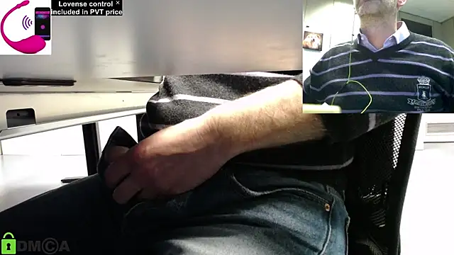 Snapshot of pliko chatting on November 2025 03:37:02 PM pliko online show from November 2025 03:37:02 PM