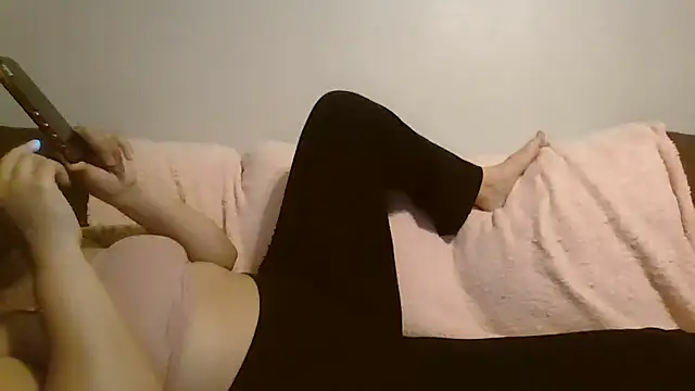 Snapshot of beautylovess chatting on November 2025 04:44:01 PM beautylovess online show from November 2025 04:44:01 PM