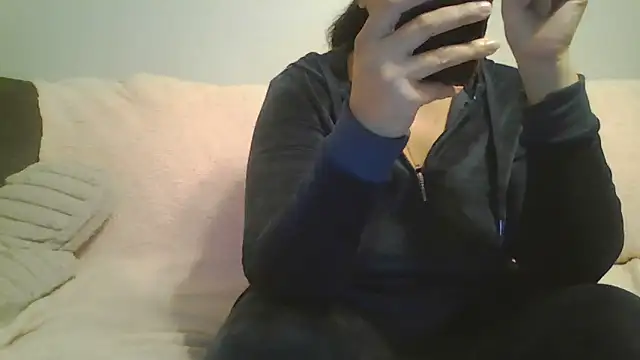 Snapshot of beautylovess chatting on November 2025 03:59:01 PM beautylovess online show from November 2025 03:59:01 PM