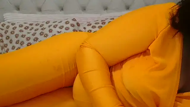 Snapshot of beautylovess chatting on January 2026 05:29:01 PM beautylovess online show from January 2026 05:29:01 PM