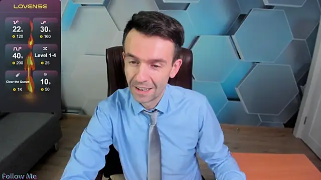 SteveTiger online show from November 2025 08:14:01 AM