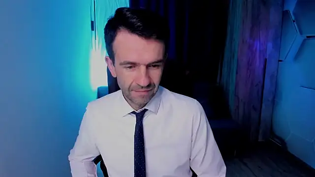 SteveTiger online show from October 2025 03:40:02 AM