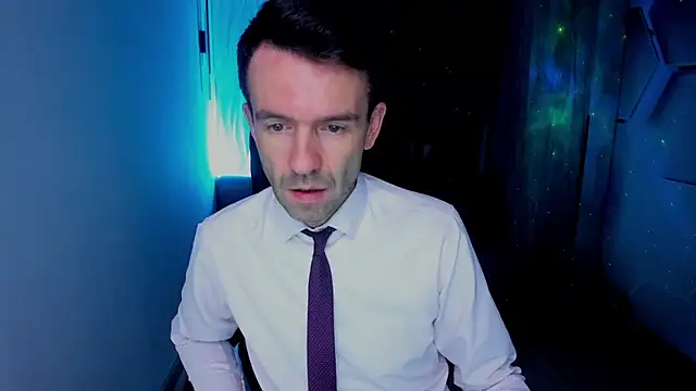 SteveTiger online show from October 2025 03:29:01 AM