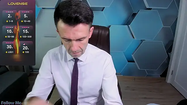 SteveTiger online show from November 2025 11:47:01 AM