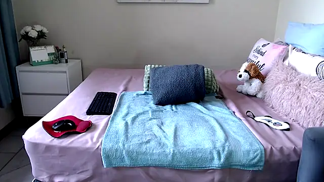 FitSelina66 online show from May 2026 09:49:02 AM