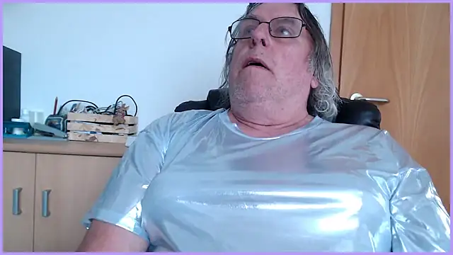 Sissygera online show from April 2026 10:08:01 AM