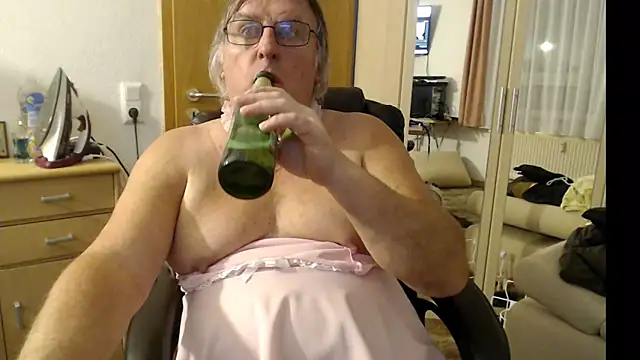 Sissygera online show from January 2025 05:02:01 PM