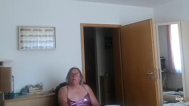 Sissygera online show from June 2026 07:36:02 AM