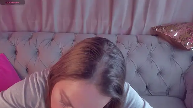 GwenCarter online show from February 2025 04:03:01 PM